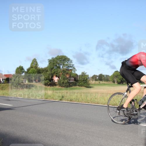 25.08.2024 - Elbe Triathlon Hamburg Fuchs,  Jonas http://msf.ph/oto/6827568 25.08.2024 09:14:33 Radfahren 90, 136, 403, 250 meine-sportfotos.de