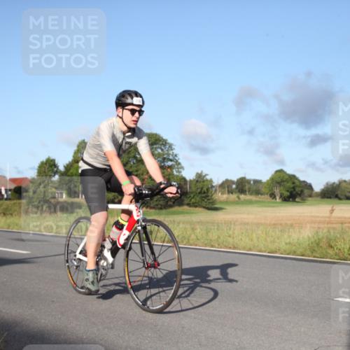 25.08.2024 - Elbe Triathlon Hamburg Fuchs,  Jonas http://msf.ph/oto/6827583 25.08.2024 09:14:51 Radfahren 206 meine-sportfotos.de