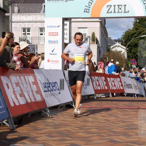 25.08.2024 - 20. Blankeneser Heldenlauf Strokosch-Dieckow http://msf.ph/oto/6827610 25.08.2024 10:25:49 Ziel 6312, 6505, 6517, 6522 meine-sportfotos.de