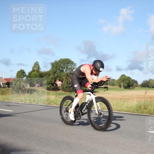 25.08.2024 - Elbe Triathlon Hamburg Fuchs,  Jonas http://msf.ph/oto/6827652 25.08.2024 09:16:21 Radfahren 177, 78, 181, 67, 330, 101 meine-sportfotos.de
