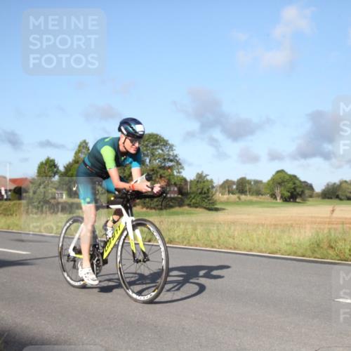25.08.2024 - Elbe Triathlon Hamburg Fuchs,  Jonas http://msf.ph/oto/6827667 25.08.2024 09:16:33 Radfahren 72, 127, 118, 254, 123, 173, 314 meine-sportfotos.de