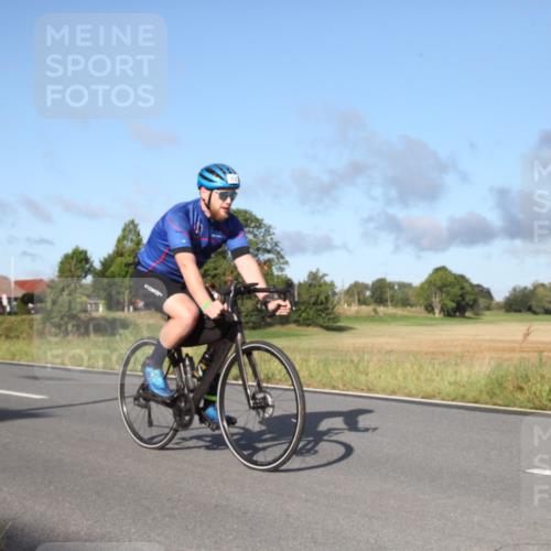 25.08.2024 - Elbe Triathlon Hamburg Fuchs,  Jonas http://msf.ph/oto/6827703 25.08.2024 09:17:33 Radfahren 321, 256, 257 meine-sportfotos.de