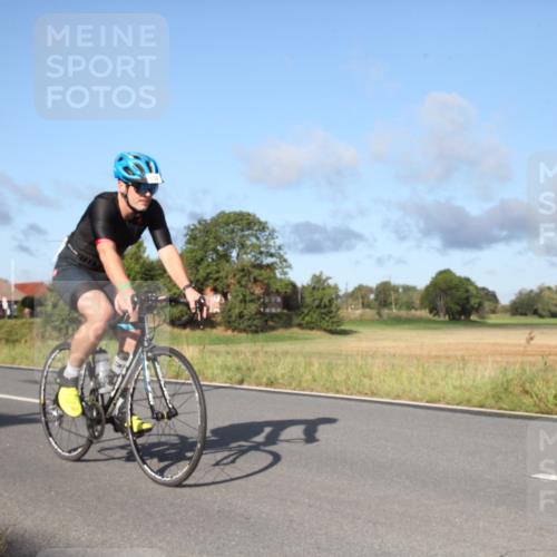 25.08.2024 - Elbe Triathlon Hamburg Fuchs,  Jonas http://msf.ph/oto/6827737 25.08.2024 09:18:16 Radfahren 326, 107, 339, 234, 325 meine-sportfotos.de
