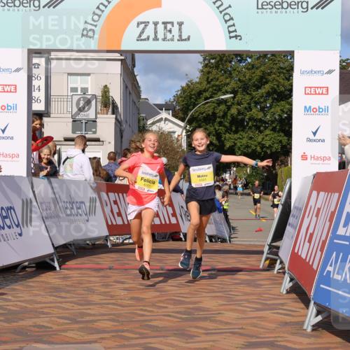 25.08.2024 - 20. Blankeneser Heldenlauf Strokosch-Dieckow http://msf.ph/oto/6827746 25.08.2024 10:25:57 Ziel 6311, 6501 meine-sportfotos.de