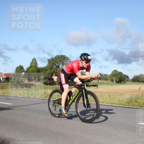25.08.2024 - Elbe Triathlon Hamburg Fuchs,  Jonas http://msf.ph/oto/6827753 25.08.2024 09:18:39 Radfahren 228, 73, 50, 242 meine-sportfotos.de