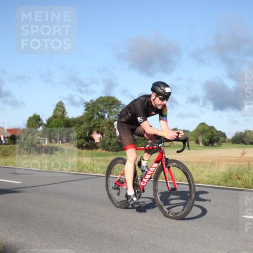 25.08.2024 - Elbe Triathlon Hamburg Fuchs,  Jonas http://msf.ph/oto/6827771 25.08.2024 09:19:07 Radfahren 53, 139, 176 meine-sportfotos.de