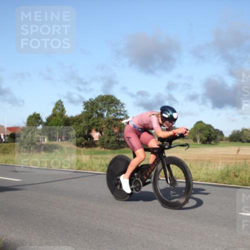 25.08.2024 - Elbe Triathlon Hamburg Fuchs,  Jonas http://msf.ph/oto/6827772 25.08.2024 09:19:12 Radfahren 53, 139, 176, 243, 268 meine-sportfotos.de
