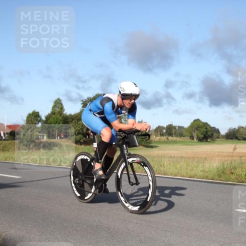 25.08.2024 - Elbe Triathlon Hamburg Fuchs,  Jonas http://msf.ph/oto/6827775 25.08.2024 09:19:14 Radfahren 139, 176, 243, 268, 396, 269 meine-sportfotos.de