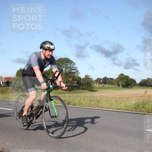 25.08.2024 - Elbe Triathlon Hamburg Fuchs,  Jonas http://msf.ph/oto/6827876 25.08.2024 09:21:20 Radfahren 246, 298, 311 meine-sportfotos.de