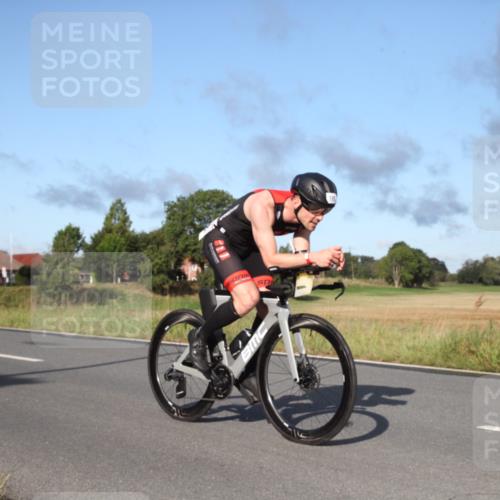 25.08.2024 - Elbe Triathlon Hamburg Fuchs,  Jonas http://msf.ph/oto/6827885 25.08.2024 09:21:34 Radfahren 188, 197, 204, 42 meine-sportfotos.de