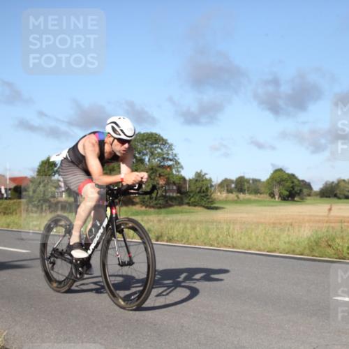 25.08.2024 - Elbe Triathlon Hamburg Fuchs,  Jonas http://msf.ph/oto/6827932 25.08.2024 09:22:22 Radfahren 37, 169, 179, 62, 440, 410, 128, 75 meine-sportfotos.de