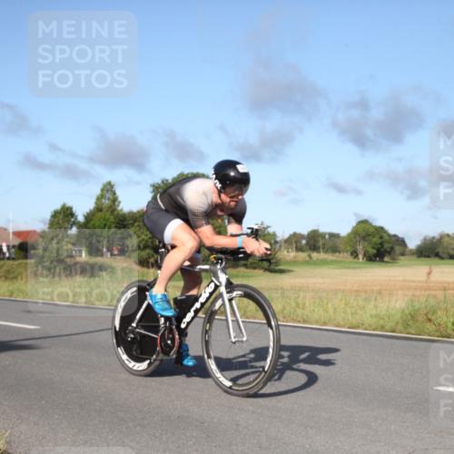 25.08.2024 - Elbe Triathlon Hamburg Fuchs,  Jonas http://msf.ph/oto/6827937 25.08.2024 09:22:25 Radfahren 179, 62, 440, 410, 128, 75 meine-sportfotos.de