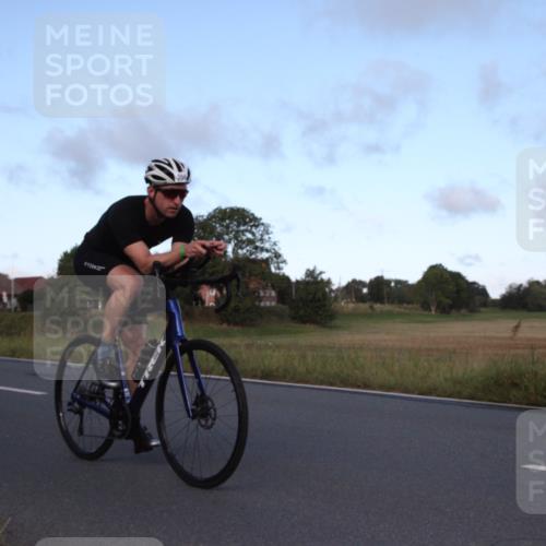 25.08.2024 - Elbe Triathlon Hamburg Fuchs,  Jonas http://msf.ph/oto/6827989 25.08.2024 09:23:30 Radfahren 167, 258, 86, 64 meine-sportfotos.de
