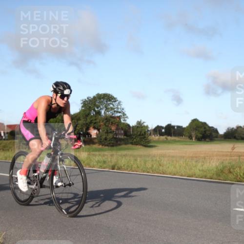 25.08.2024 - Elbe Triathlon Hamburg Fuchs,  Jonas http://msf.ph/oto/6828031 25.08.2024 09:24:17 Radfahren 283, 97, 174, 295, 94 meine-sportfotos.de
