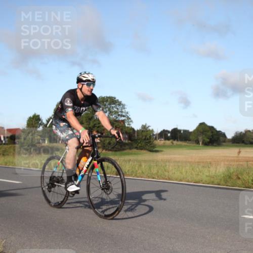 25.08.2024 - Elbe Triathlon Hamburg Fuchs,  Jonas http://msf.ph/oto/6828033 25.08.2024 09:24:21 Radfahren 97, 174, 295, 94, 420, 309, 186, 180 meine-sportfotos.de