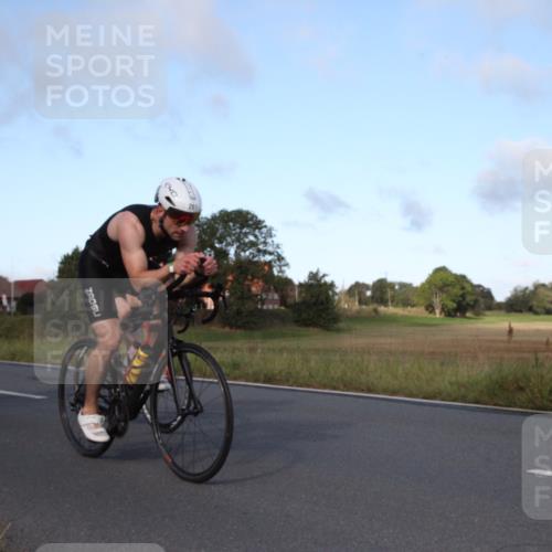 25.08.2024 - Elbe Triathlon Hamburg Fuchs,  Jonas http://msf.ph/oto/6828056 25.08.2024 09:24:45 Radfahren 161, 160, 261, 248, 349, 236, 262, 414 meine-sportfotos.de