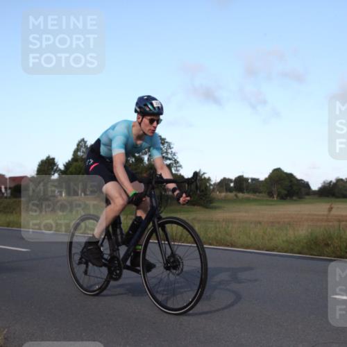 25.08.2024 - Elbe Triathlon Hamburg Fuchs,  Jonas http://msf.ph/oto/6828188 25.08.2024 09:27:18 Radfahren 235, 434 meine-sportfotos.de