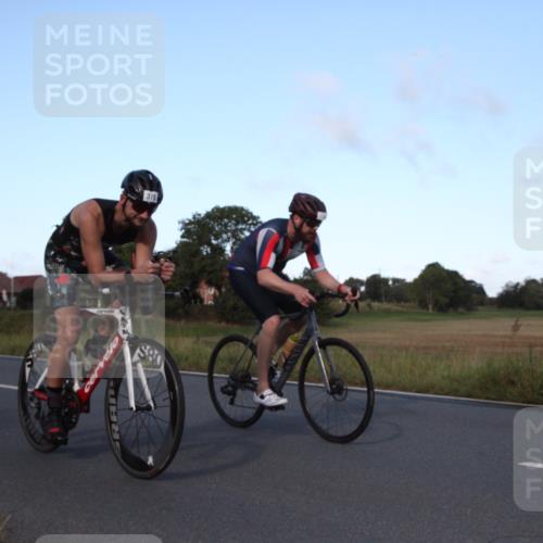 25.08.2024 - Elbe Triathlon Hamburg Fuchs,  Jonas http://msf.ph/oto/6828198 25.08.2024 09:27:34 Radfahren 403, 157, 378, 215, 163 meine-sportfotos.de