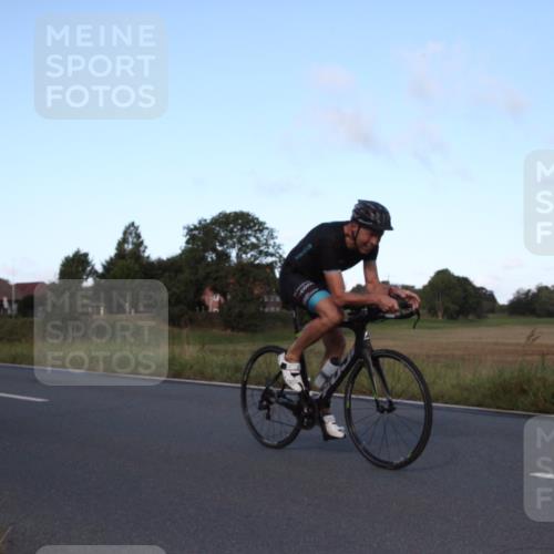 25.08.2024 - Elbe Triathlon Hamburg Fuchs,  Jonas http://msf.ph/oto/6828202 25.08.2024 09:27:39 Radfahren 157, 378, 215, 163 meine-sportfotos.de
