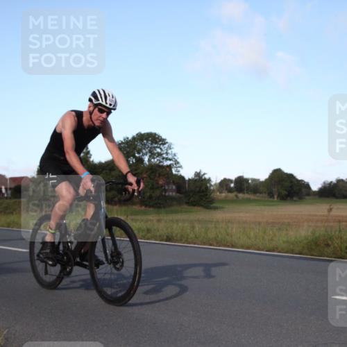 25.08.2024 - Elbe Triathlon Hamburg Fuchs,  Jonas http://msf.ph/oto/6828226 25.08.2024 09:28:11 Radfahren 150, 69, 207, 435, 417, 55, 270 meine-sportfotos.de