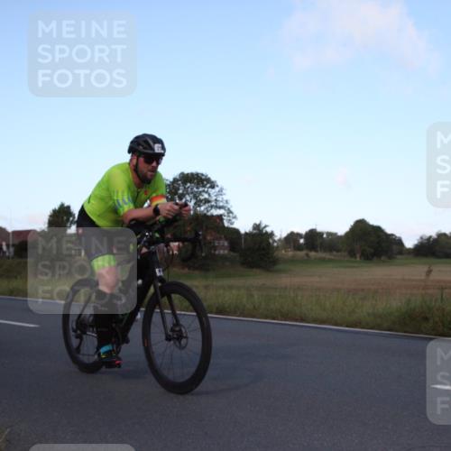 25.08.2024 - Elbe Triathlon Hamburg Fuchs,  Jonas http://msf.ph/oto/6828266 25.08.2024 09:28:43 Radfahren 130, 388, 251, 384, 90, 290, 376 meine-sportfotos.de
