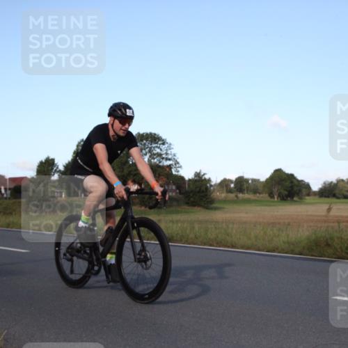 25.08.2024 - Elbe Triathlon Hamburg Fuchs,  Jonas http://msf.ph/oto/6828329 25.08.2024 09:29:34 Radfahren 135, 359, 357 meine-sportfotos.de