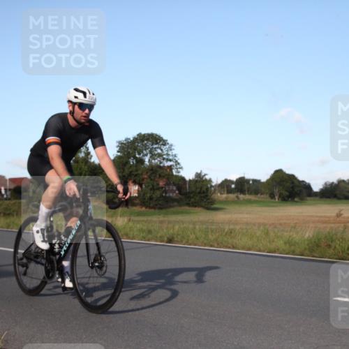 25.08.2024 - Elbe Triathlon Hamburg Fuchs,  Jonas http://msf.ph/oto/6828362 25.08.2024 09:30:06 Radfahren 101, 231, 221, 114 meine-sportfotos.de
