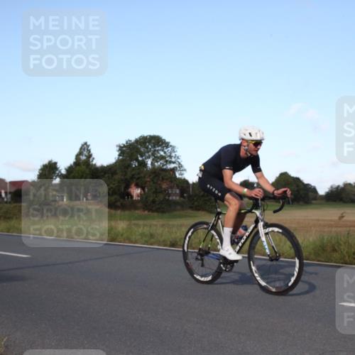 25.08.2024 - Elbe Triathlon Hamburg Fuchs,  Jonas http://msf.ph/oto/6828391 25.08.2024 09:30:24 Radfahren 286, 249, 361, 170 meine-sportfotos.de
