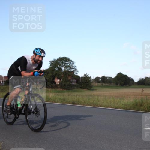 25.08.2024 - Elbe Triathlon Hamburg Fuchs,  Jonas http://msf.ph/oto/6828403 25.08.2024 09:30:31 Radfahren 361, 170, 330, 88 meine-sportfotos.de