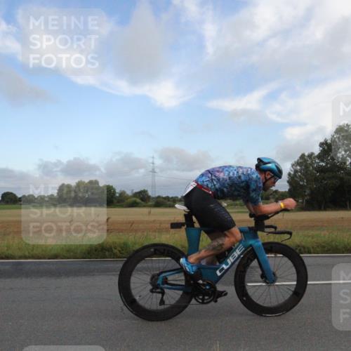 25.08.2024 - Elbe Triathlon Hamburg Fuchs,  Jonas http://msf.ph/oto/6828410 25.08.2024 08:39:58 Radfahren 71, 100 meine-sportfotos.de