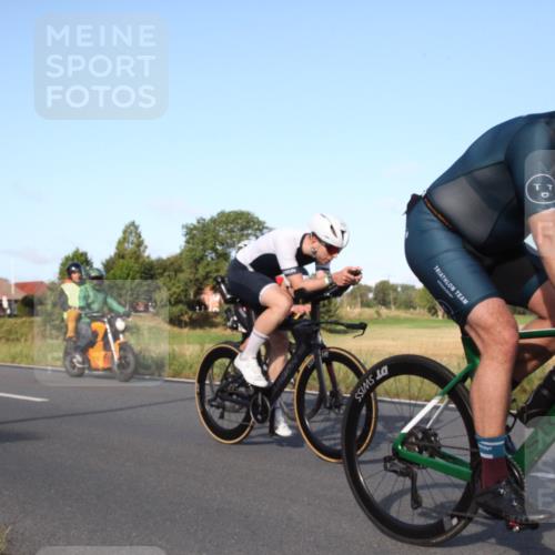 25.08.2024 - Elbe Triathlon Hamburg Fuchs,  Jonas http://msf.ph/oto/6828475 25.08.2024 09:31:12 Radfahren 67, 113, 136, 187, 257, 302, 307, 312, 482, 243 meine-sportfotos.de