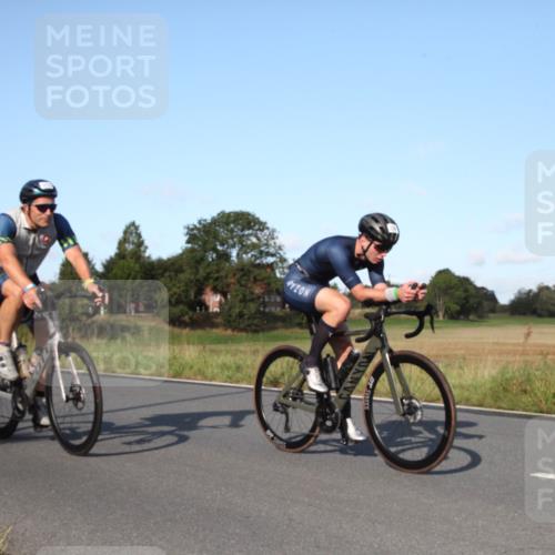 25.08.2024 - Elbe Triathlon Hamburg Fuchs,  Jonas http://msf.ph/oto/6828542 25.08.2024 09:31:43 Radfahren 173, 176, 200, 373, 397, 219, 350, 124 meine-sportfotos.de