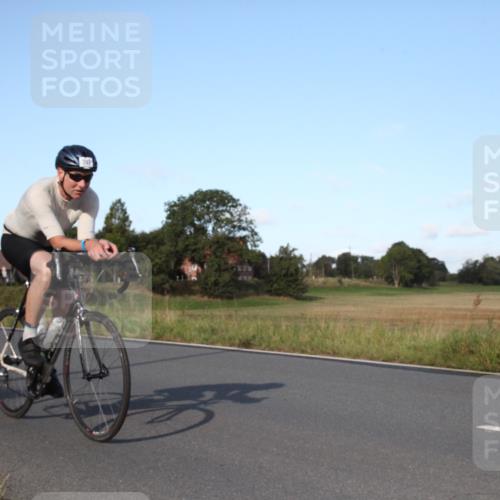 25.08.2024 - Elbe Triathlon Hamburg Fuchs,  Jonas http://msf.ph/oto/6828552 25.08.2024 09:31:46 Radfahren 176, 200, 373, 397, 219, 350, 124, 147, 133, 469 meine-sportfotos.de