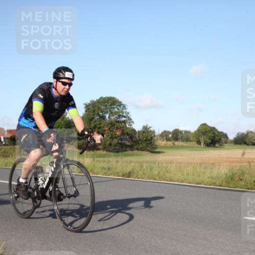 25.08.2024 - Elbe Triathlon Hamburg Fuchs,  Jonas http://msf.ph/oto/6828688 25.08.2024 09:33:17 Radfahren 331, 172, 313 meine-sportfotos.de