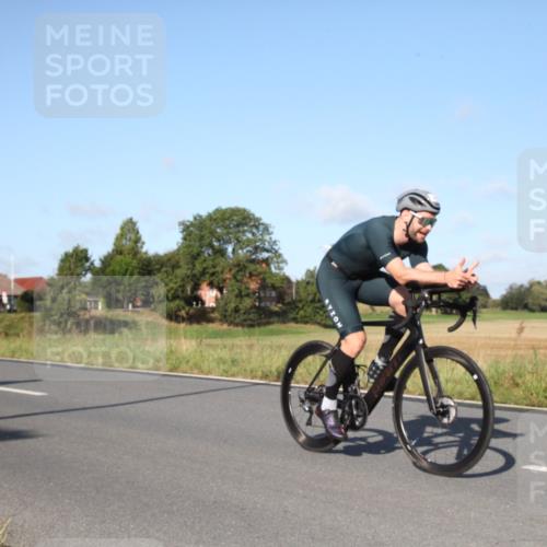 25.08.2024 - Elbe Triathlon Hamburg Fuchs,  Jonas http://msf.ph/oto/6828765 25.08.2024 09:34:07 Radfahren 245, 314, 159 meine-sportfotos.de