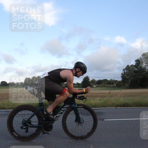 25.08.2024 - Elbe Triathlon Hamburg Fuchs,  Jonas http://msf.ph/oto/6828812 25.08.2024 08:55:04 Radfahren 91, 42, 75, 56, 48, 184 meine-sportfotos.de