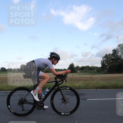 25.08.2024 - Elbe Triathlon Hamburg Fuchs,  Jonas http://msf.ph/oto/6828974 25.08.2024 08:58:08 Radfahren 113, 137, 123 meine-sportfotos.de