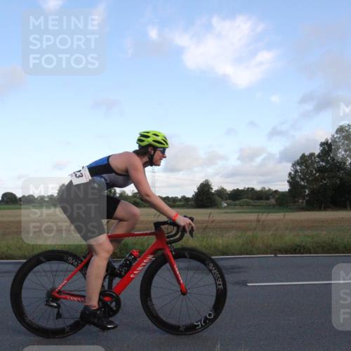 25.08.2024 - Elbe Triathlon Hamburg Fuchs,  Jonas http://msf.ph/oto/6828980 25.08.2024 08:58:13 Radfahren 137, 123, 114, 87 meine-sportfotos.de