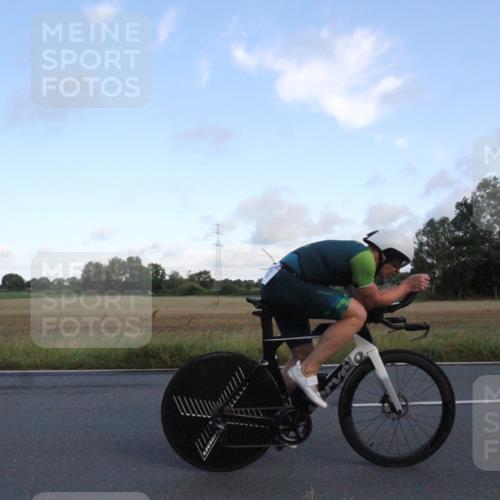 25.08.2024 - Elbe Triathlon Hamburg Fuchs,  Jonas http://msf.ph/oto/6828989 25.08.2024 08:58:29 Radfahren 43, 69 meine-sportfotos.de