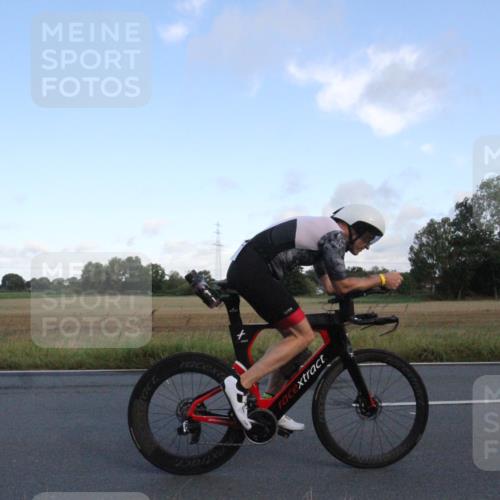 25.08.2024 - Elbe Triathlon Hamburg Fuchs,  Jonas http://msf.ph/oto/6829016 25.08.2024 08:59:15 Radfahren 181, 55 meine-sportfotos.de