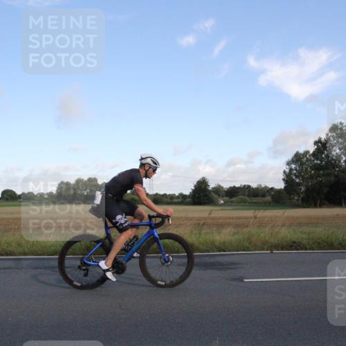 25.08.2024 - Elbe Triathlon Hamburg Fuchs,  Jonas http://msf.ph/oto/6829063 25.08.2024 09:00:28 Radfahren 119, 88, 163 meine-sportfotos.de