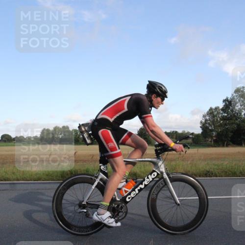 25.08.2024 - Elbe Triathlon Hamburg Fuchs,  Jonas http://msf.ph/oto/6829112 25.08.2024 09:01:50 Radfahren 67, 66, 59 meine-sportfotos.de