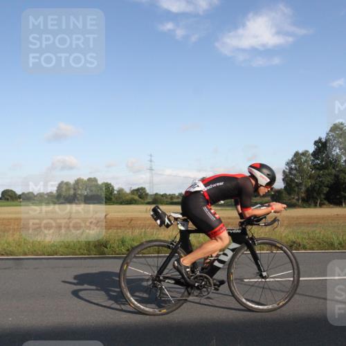 25.08.2024 - Elbe Triathlon Hamburg Fuchs,  Jonas http://msf.ph/oto/6829189 25.08.2024 09:04:47 Radfahren 187 meine-sportfotos.de