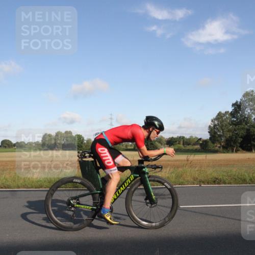 25.08.2024 - Elbe Triathlon Hamburg Fuchs,  Jonas http://msf.ph/oto/6829204 25.08.2024 09:05:33 Radfahren 109, 242, 263 meine-sportfotos.de