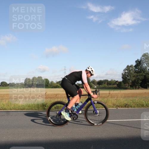 25.08.2024 - Elbe Triathlon Hamburg Fuchs,  Jonas http://msf.ph/oto/6829207 25.08.2024 09:05:39 Radfahren 242, 263, 232 meine-sportfotos.de