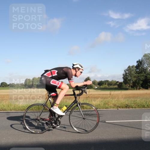 25.08.2024 - Elbe Triathlon Hamburg Fuchs,  Jonas http://msf.ph/oto/6829235 25.08.2024 09:06:38 Radfahren 40, 62, 172 meine-sportfotos.de