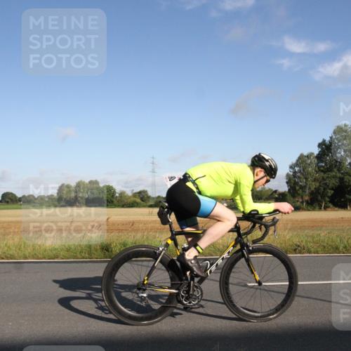 25.08.2024 - Elbe Triathlon Hamburg Fuchs,  Jonas http://msf.ph/oto/6829262 25.08.2024 09:07:19 Radfahren 190, 48, 308 meine-sportfotos.de