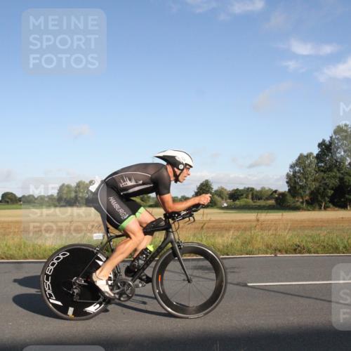 25.08.2024 - Elbe Triathlon Hamburg Fuchs,  Jonas http://msf.ph/oto/6829282 25.08.2024 09:07:29 Radfahren 308, 203, 100, 298, 159, 316 meine-sportfotos.de