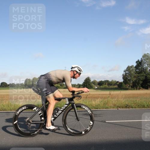 25.08.2024 - Elbe Triathlon Hamburg Fuchs,  Jonas http://msf.ph/oto/6829289 25.08.2024 09:07:36 Radfahren 316, 99, 37 meine-sportfotos.de