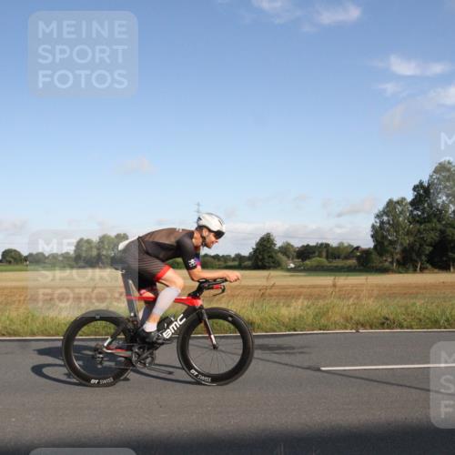 25.08.2024 - Elbe Triathlon Hamburg Fuchs,  Jonas http://msf.ph/oto/6829299 25.08.2024 09:07:46 Radfahren 37, 39, 89, 188, 197, 81 meine-sportfotos.de